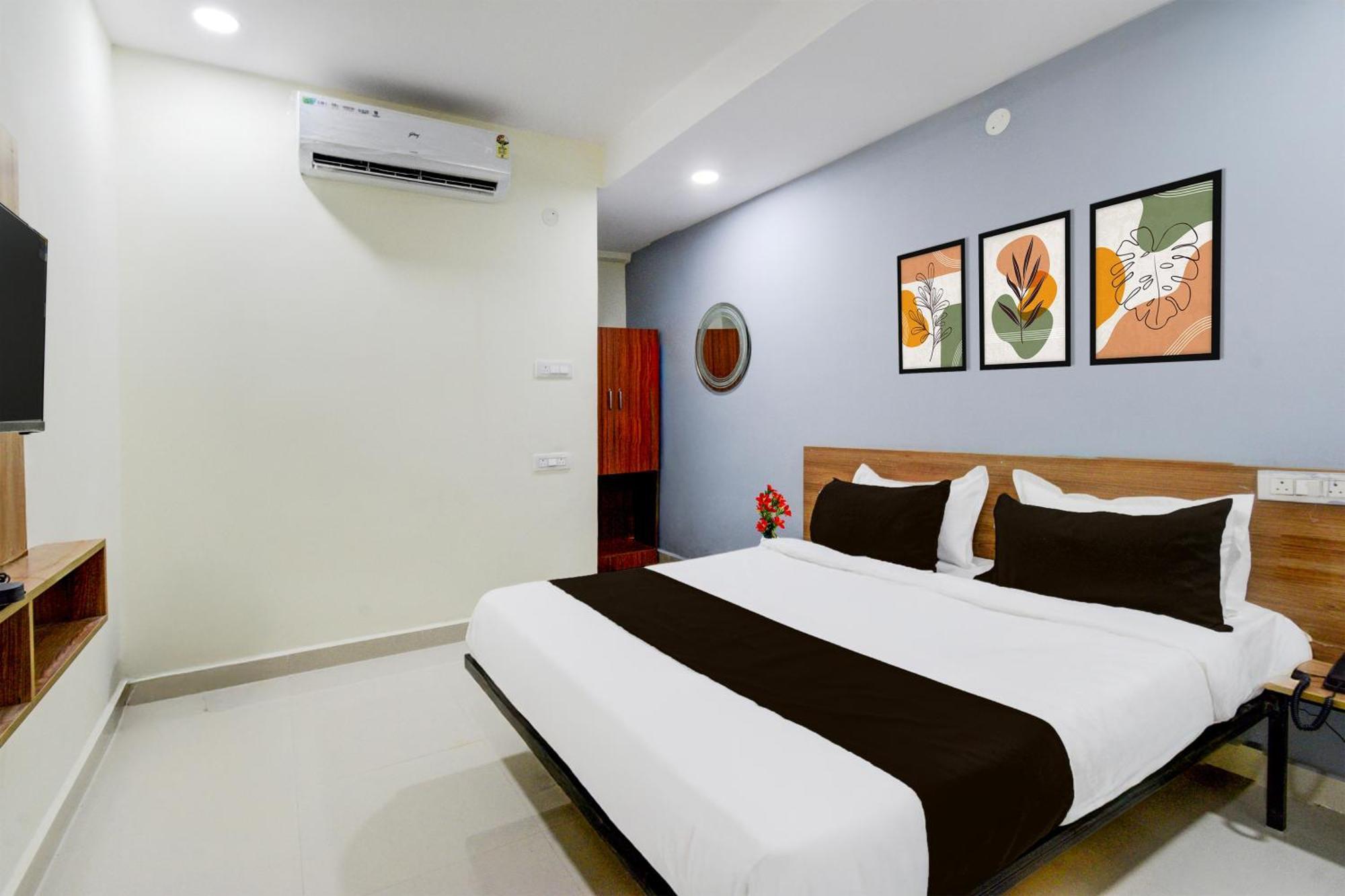 Super Townhouse Kukatpally North Formerly Munagala Arcade Hyderabad Exterior foto