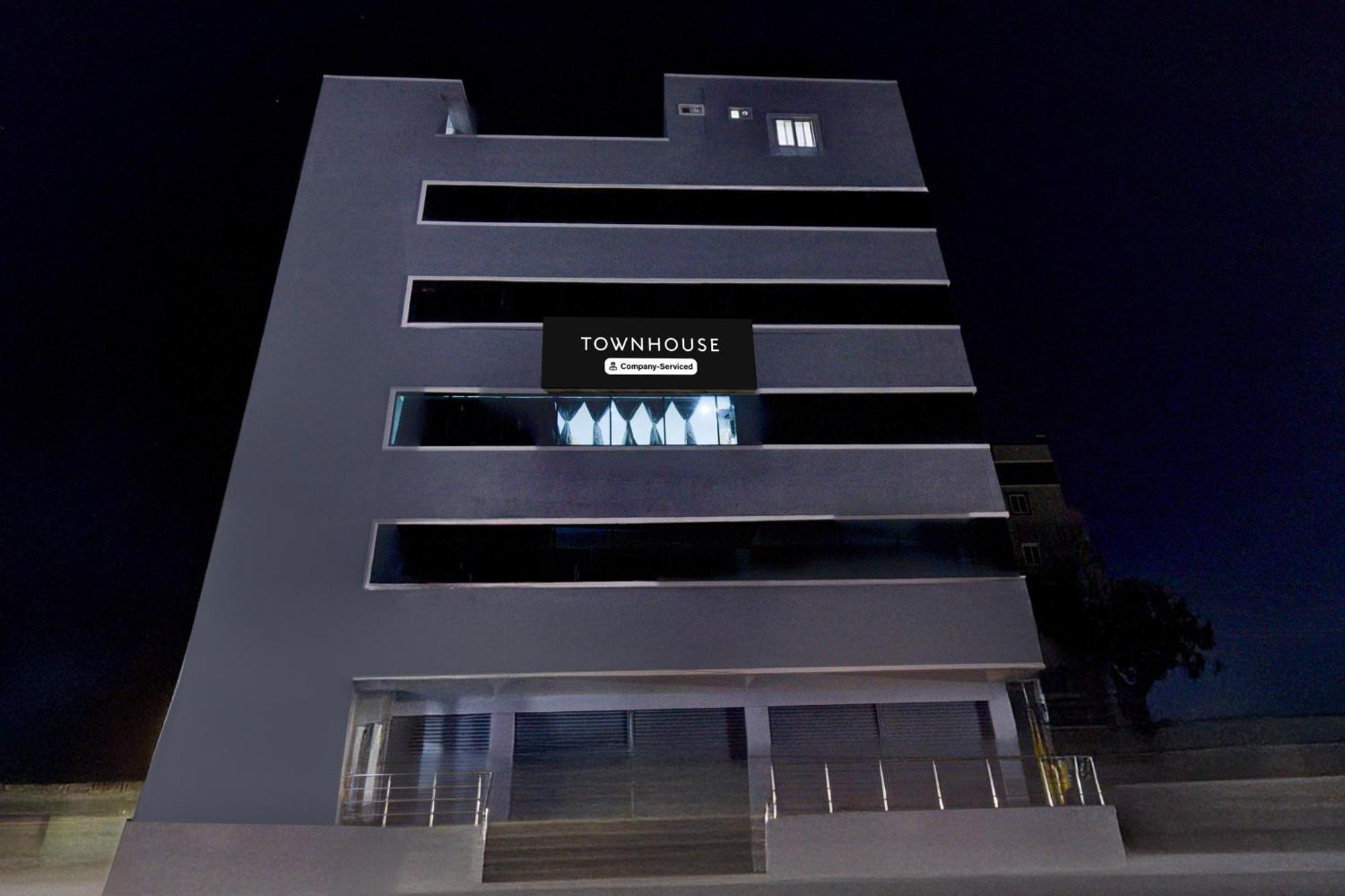 Super Townhouse Kukatpally North Formerly Munagala Arcade Hyderabad Exterior foto